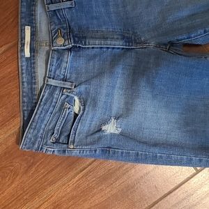 711 skinny ripped Levi jeans